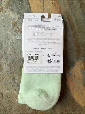 ALO Yoga Unisex Half-Crew Throwback Sock NWT Spearmint Size Large Brand New thumbnail 6