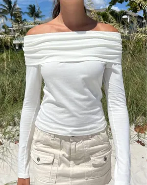 Brandy Melville Gaia Top thumbnail 1