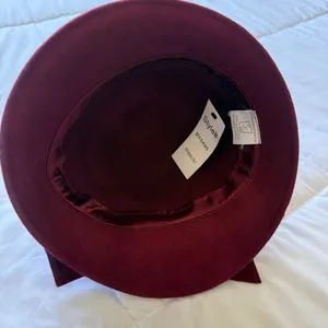 Y2K Burgundy Wool Cloche Hat w/ Rhinestone Bow – Vintage Glam Beaded Winter Hat – NWT Elegant Statement Hat thumbnail 3