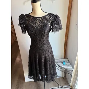 JW Collections‎ Black Vintage Lace Sequin V-Back Cocktail Dress USA Made Size 4 thumbnail 3
