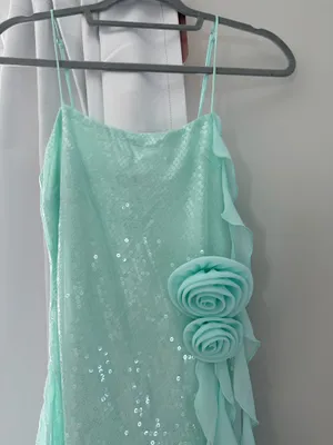 Formal Dress Selfie Leslie thumbnail 3