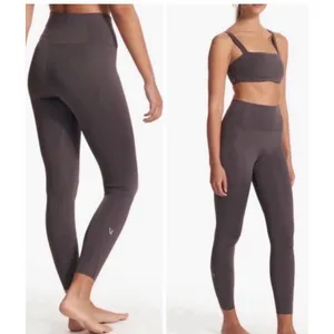 Vuori Evolve Leggings Plum Purple Sz S thumbnail 2