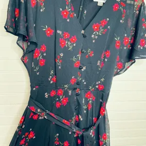 Calvin Klein Women's Floral V-Neck Dress Blue Size 2 Tie Waist Short Sleeve thumbnail 5