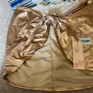 NWT Oh Polly Swim Gold Metallic‎ Wrap Cover Skirt M thumbnail 7