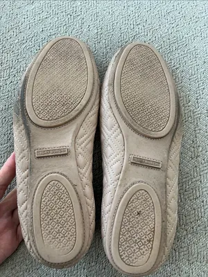 Tory Burch Beige Quilted Ballet Flats with Gold Logo thumbnail 5
