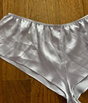 NWT Y2K Victoria’s secret purple satin flowy lounge shorts - small thumbnail 2