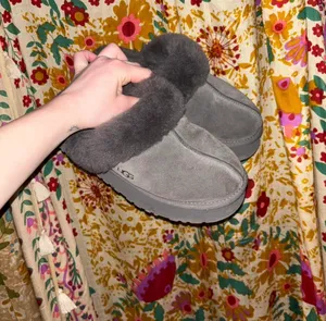 UGG Disquette Slippers Platform thumbnail 4