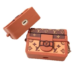 NWOT AirPod Pro Fashion Handbag Case thumbnail 5