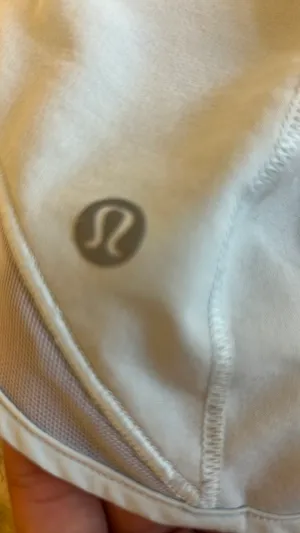 Lululemon Shorts Hotty Hot 2.5" thumbnail 4