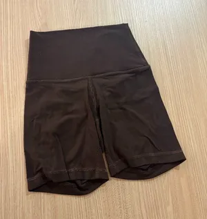 LuLuLemon Align High-Rise Shorts 6" Size 0 Solid Brown Biker Fitted Neutral thumbnail 1