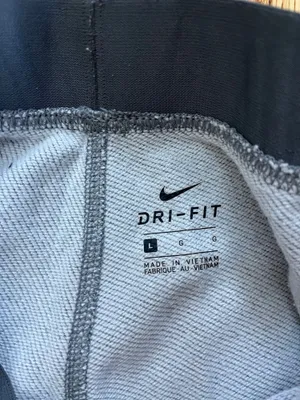 Nike Dri-Fit Sweatpants Grey Jogger thumbnail 3