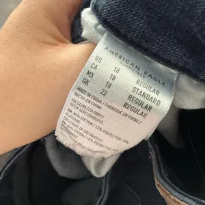 American Eagle Women’s 18 Regular Curvy High Rise Jegging Jeans thumbnail 8