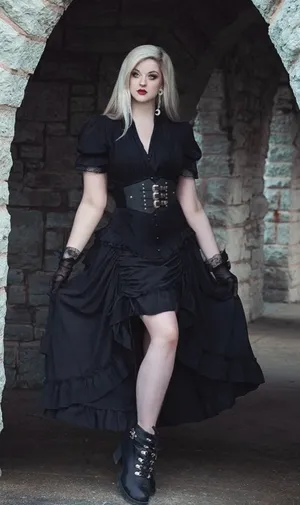 Scarlet Darkness Women Renaissance Pirate Skirt High-Low Sz M thumbnail 1