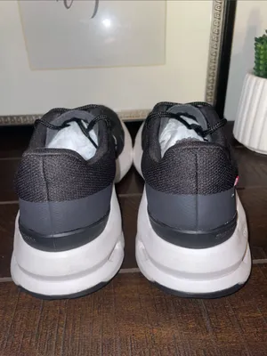 On Running Cloudpulse Women's Running Shoes Sneakers - Black/White Size 8 thumbnail 10