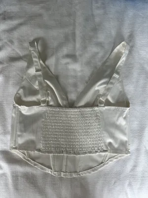 crop top thumbnail 2