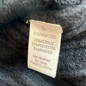 Active USA Women's Size Large Black‎ V-Neck Cardigan Sweater Cozy Basic Crop thumbnail 7
