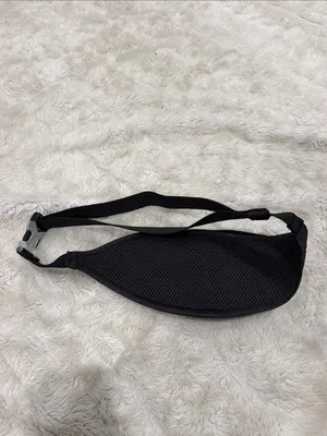 Nike Black Waist Fanny Pack with White Swoosh Logo Running bag thumbnail 2