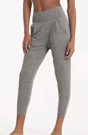 Vuori Lux Harem Pants Gray High Rise Cropped Jogger Lounge Yoga Pants Small thumbnail 1
