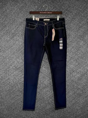 NWT Levi’s 710 Super Skinny Dark Wash Jeans W32 L30 thumbnail 3