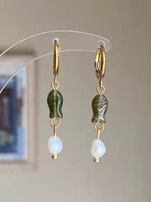 Handmade quality Czech glass beads fish & pearls unique dangle earrings⭐️🐟💕 thumbnail 6