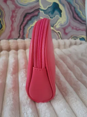 Juicy Couture Hot Pink Rhinestone Dome Makeup Bag thumbnail 3