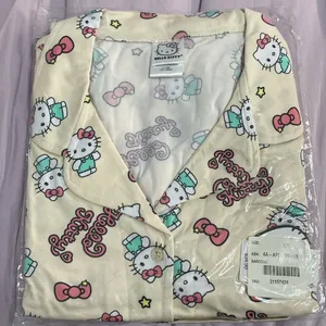 Hello Kitty Bows  Two Piece Pajama Set in Size Large NWT thumbnail 4