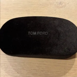 Tom Ford Black Karina Cat Eye Sunglasses thumbnail 6