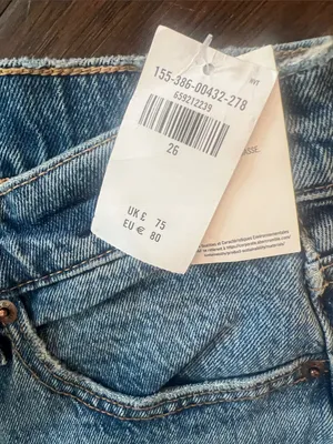 Abercrombie & Fitch The Baggy Low Rise Raw Hem Jeans 26/2R thumbnail 3