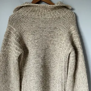 Casa Chia Vtg. 100% Wool Cardigan Sweater Bell Sleeves Cottagecore Beige Size L thumbnail 9
