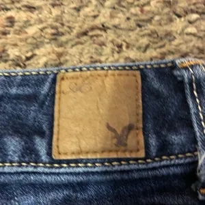 American Eagle Denim Cutoff Shorts Womens 4 Used thumbnail 3