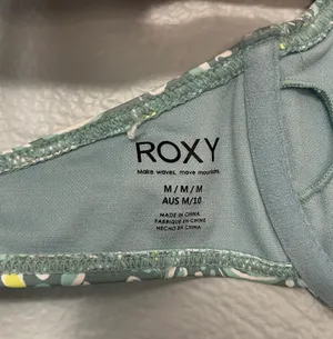 Roxy Seaside Tropics Underwire Smock Bra Bikini Top || Size: Medium thumbnail 7