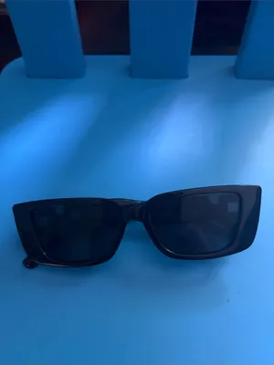Noir Luxe Sunglasses Black thumbnail 4