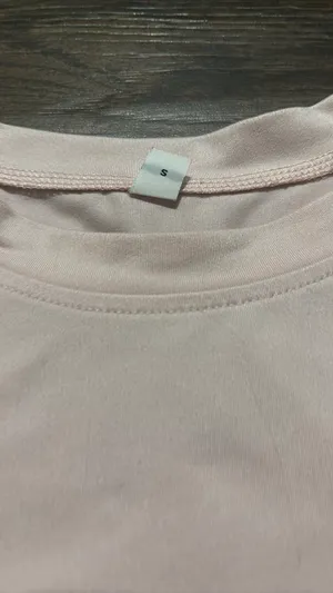 Shein T-Shirt thumbnail 2