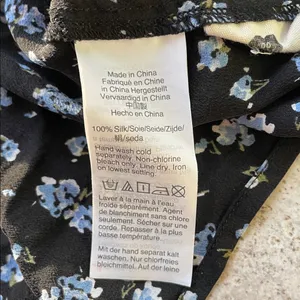 Madewell Silk Cinch-Sleeve Top in Baby's Breath True Black thumbnail 13