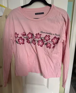 Abercrombie Long Sleeve Shirt Women’s thumbnail 1