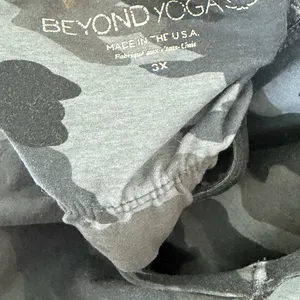 Beyond Yoga Slim Racerback Cropped Tank - Grey Camo 3X thumbnail 4