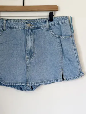 NWT Cupshe Blue Denim Notched Hem Mini Skort - Size: Extra Large thumbnail 5
