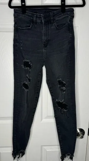 AMERICAN EAGLE Next Level Stretch Skinny Raw Hem Distressed Black Denim Size 4R‎ thumbnail 1