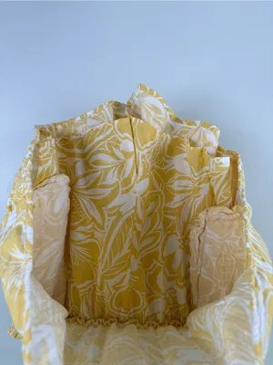 Old Navy Crinkle Gauze Ruffle Waist Mini Skort Size Large Yellow Floral thumbnail 2