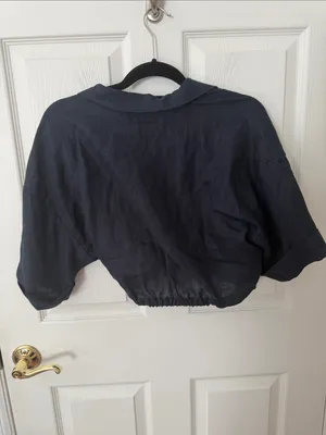Sundays Tula Navy Linen Blend Cropped Twist Front Shirt NWT S thumbnail 4