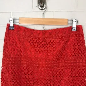 NWT Banana Republic Red Lace Skirt Size 0 thumbnail 3