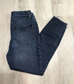 Good American high rise skinny jeans thumbnail 1
