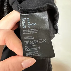 basic top  Size Medium thumbnail 5