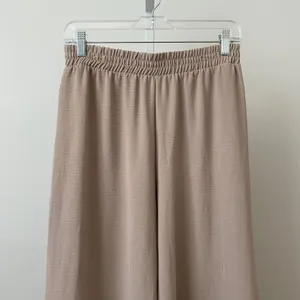 Zara Boho Coastal Relaxed Flowy Wide Leg Pants Small Tan thumbnail 2
