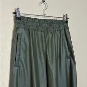 OFFLINE by Aerie Real Luxe Wide‎ Leg Faux Leather Pants Olive Green Size XS thumbnail 3
