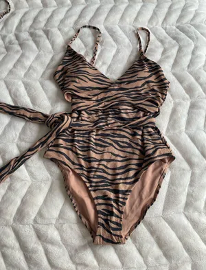 Aerie tiger animal print one peice swimsuit thumbnail 2