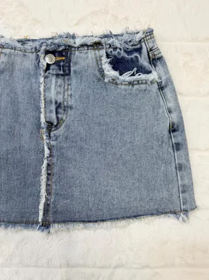 PrettyLittleThing Frayed Vintage Wash Denim Mini Skirt Womens 2 XS thumbnail 2