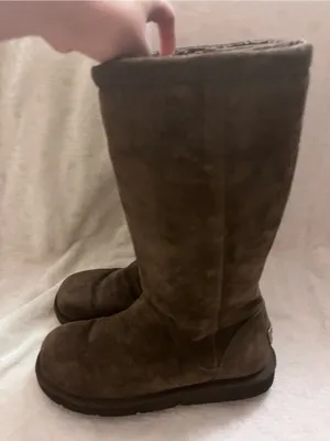 Brown Suede UGG Australia Knightsbridge size 7 thumbnail 1
