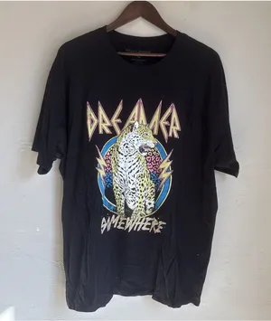 Black Sparrow Womens XL Black Dreamer Somewhere Leopard Graphic Band Tee T-Shirt thumbnail 1