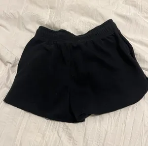 Shorts Black thumbnail 1